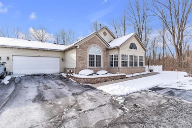 1155 Abbey Ct unit 4, Westland, MI 48185 - photo 2