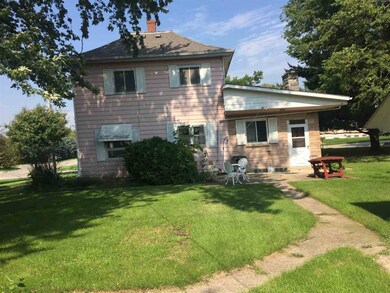 1206 L Ave, Grundy Center, IA 50638 - photo 2