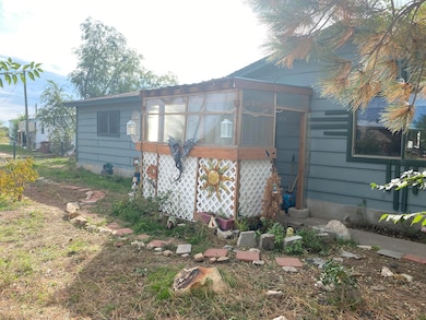 1106 Leonard Ave, Estancia, NM 87016 - photo 3