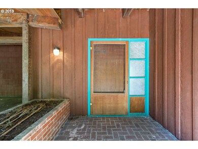 1742 Skyline Blvd, Eugene, OR 97403 - photo 3