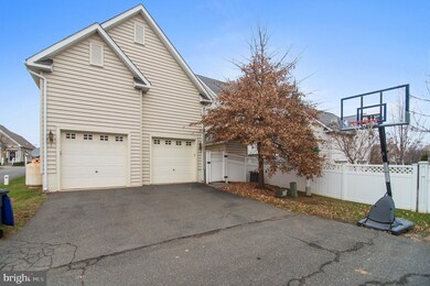 17459 Lethridge Cir, Round Hill, VA 20141 - photo 4