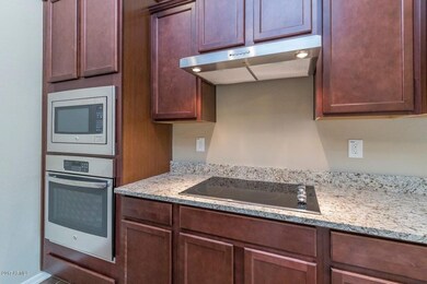 7) KITCHEN