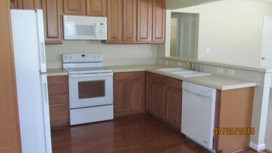 6714 Londonbridge Ln, Jacksonville, FL 32210 - photo 6