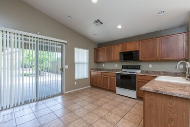 7) KITCHEN