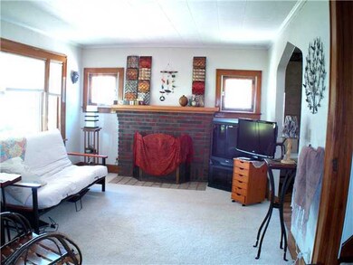 1107 Robins Rd, Lansing, MI 48917 - photo 3