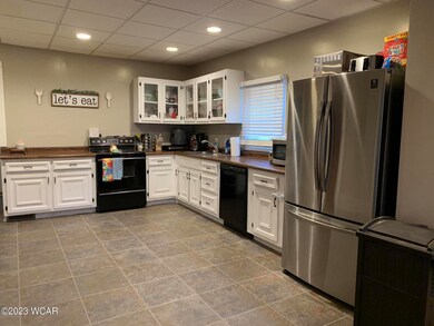 wood kitchen