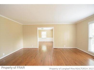 404 Wayberry Dr, Fayetteville, NC 28303 - photo 5