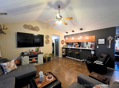 2210 Holly Ln, Miami, OK 74354 - photo 5