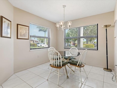 1524 Mainsail Dr unit 6, Naples, FL 34114 - photo 5