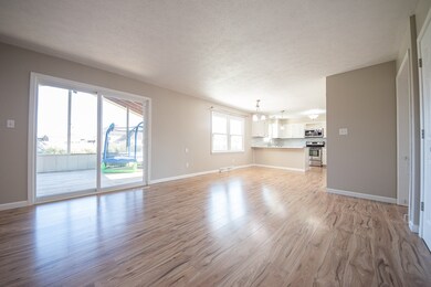 3623 Greenbriar Dr, Columbus, IN 47203 - photo 5