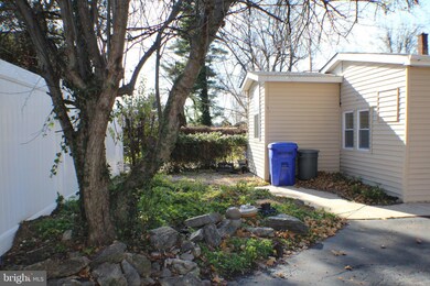 7330 Sycamore Ave unit 2, Elkins Park, PA 19027 - photo 5