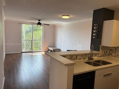 Regent Park At Young Circle unit 320B, Hollywood, FL 33020 - photo 7