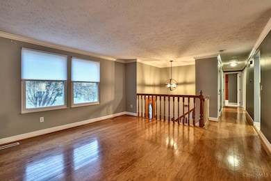 2773 Maple Tree Ct, Cincinnati, OH 45236 - photo 6