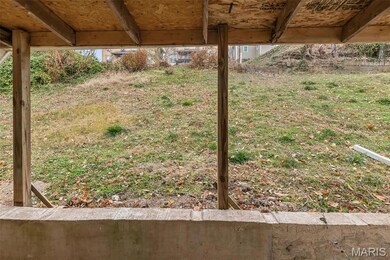 774 Cedar St, Chester, IL 62233 - photo 6