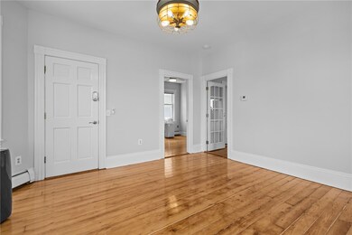 39 Evergreen St unit 2, Providence, RI 02906 - photo 2