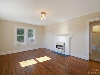 911 E Front St, Statesville, NC 28677 - photo 4