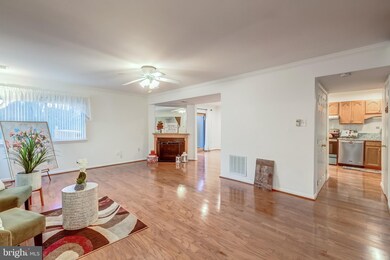 5670 Oak Tanager Ct, Burke, VA 22015 - photo 6