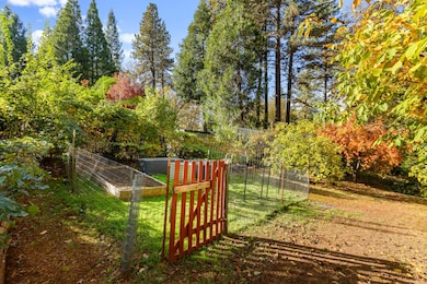 11130 Glen Meadow Dr, Grass Valley, CA 95945 - photo 2