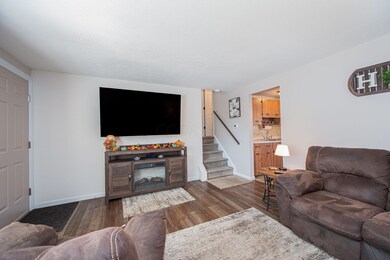 1486 Dobson Square N, Columbus, OH 43229 - photo 4