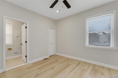 4780 Hurlbut St, Detroit, MI 48214 - photo 7