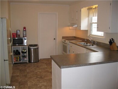 4721 Mill Park Dr, Glen Allen, VA 23060 - photo 7