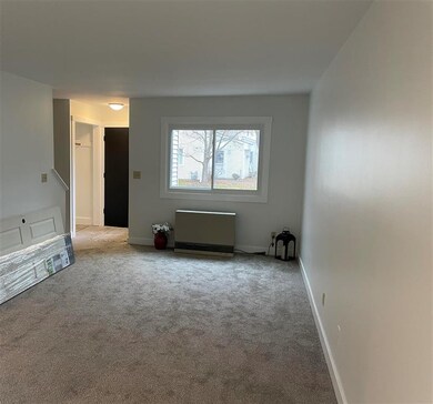 I4 Grandview Dr unit 4, South Burlington, VT 05403 - photo 5