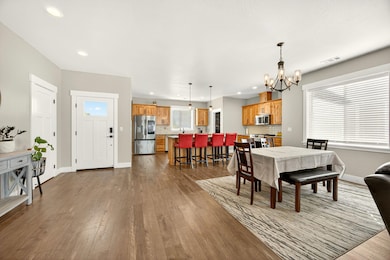 990 Win Way, Eagle Point, OR 97524 - photo 5