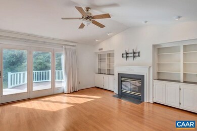 917 Marshall St, Charlottesville, VA 22901 - photo 6