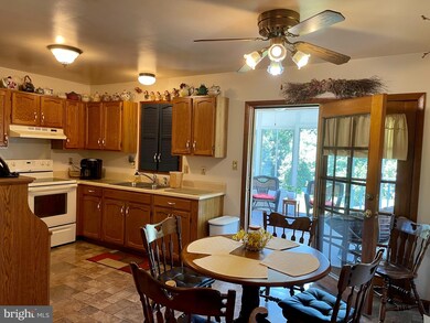 77 Poplar Ave, Temple, PA 19560 - photo 3