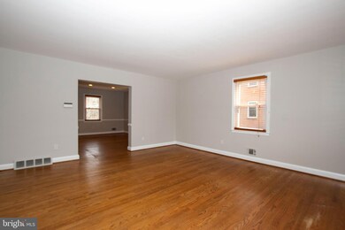 959 Fairmount Ave, Towson, MD 21204 - photo 2