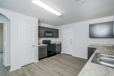 105 Blue Crane St, Huntsville, TX 77320 - photo 3