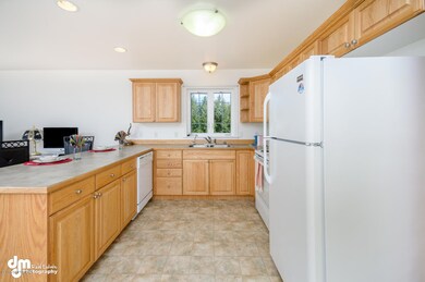 1796 E Neil Cir 3 Wasilla AK-large-005-1