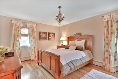 33 Cardinal Rd Middletown NJ-print-011-6