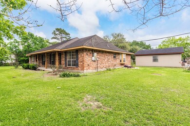 2263 Fm 1462 Rd, Alvin, TX 77511 - photo 2