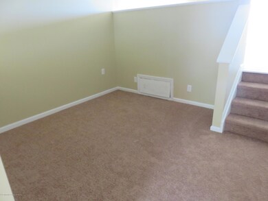 165 Shore Blvd unit 20, Keansburg, NJ 07734 - photo 3