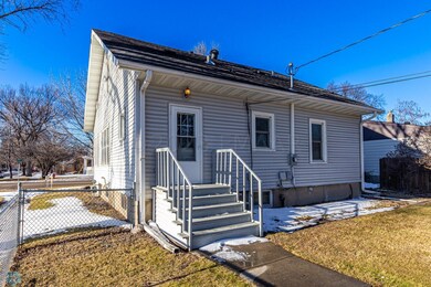 304 11th St N, Moorhead, MN 56560 - photo 3