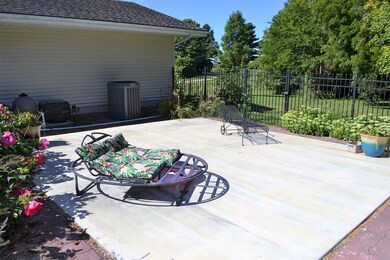 4 Mayfield Dr, Jacksonville, IL 62650 - photo 7