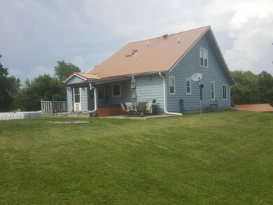 2601 Rusty Wallace Dr, Newton, IA 50208 - photo 2