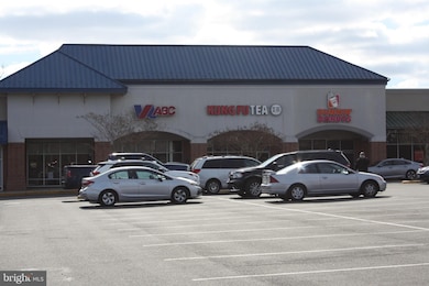 8248 Catbird Cir unit 8248D-302, Lorton, VA 22079 - photo 7