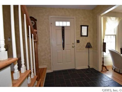 Foyer.