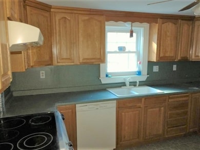 65 Moosehill Rd, East Walpole, MA 02032 - photo 4