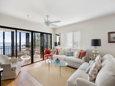 9612 Riverside Dr unit 302, Sebastian, FL 32958 - photo 6