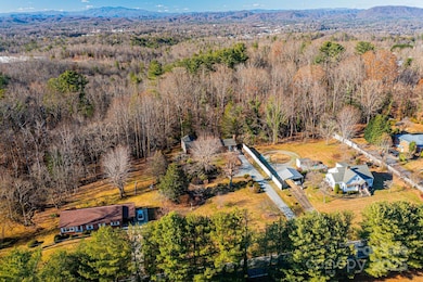 1108 Hibriten Dr SE, Lenoir, NC 28645 - photo 3