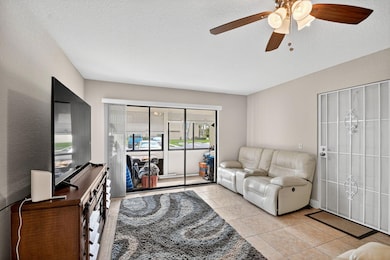 815 Sky Pine Way unit B1, Greenacres, FL 33415 - photo 7