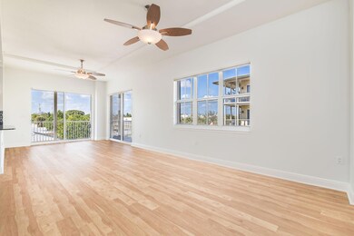 3940 N Flagler Dr unit 306, West Palm Beach, FL 33407 - photo 2