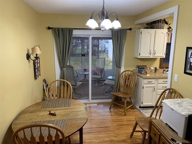 1604 Madison St, Cedar Falls, IA 50613 - photo 3