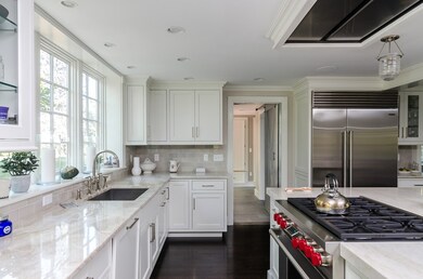 651 Clapboardtree St, Westwood, MA 02090 - photo 5