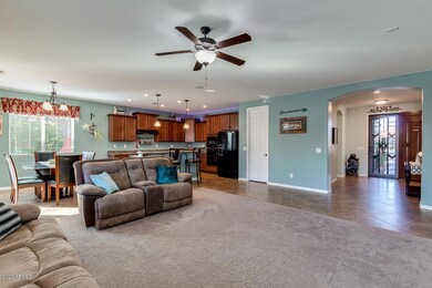 583 W Leatherwood Ave, San Tan Valley, AZ 85140 - photo 5