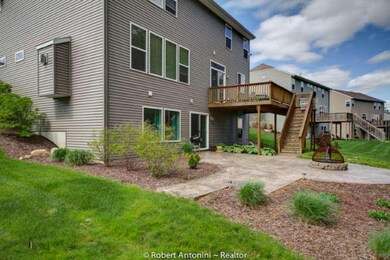 3614 Bridgehampton Dr NE Grand-small-004