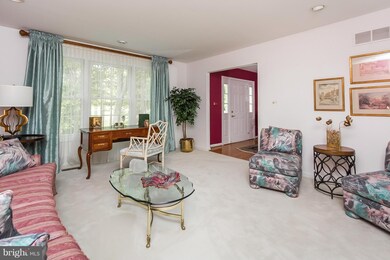 8898 Greylock Rd, Pikesville, MD 21208 - photo 5